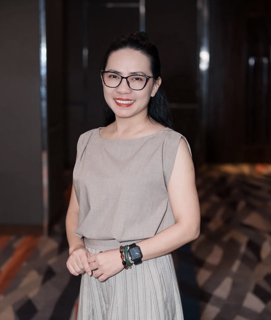 Coach Bùi Thị Thu Hà